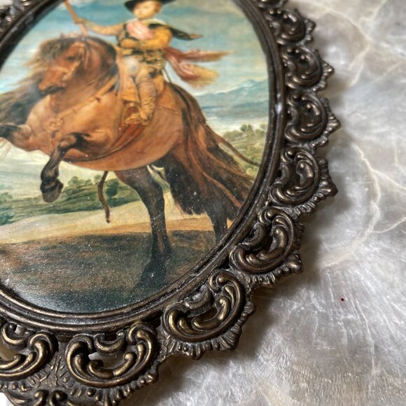 Vintage Filigree Oval Brass Metal Miniature Photo Frame Victorian Style Italy - Picture 5 of 8